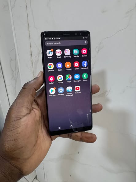 A picture of SAMSUNG NOTE8 At 300000