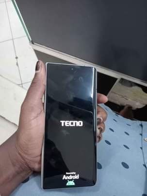 A picture of Tecno phantom v fold Call or Whatsapp 0781552912 or 0702143597