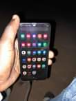A picture of Samsung a50 iyoo tajirii kalewa Ram 4 storage 64 haina