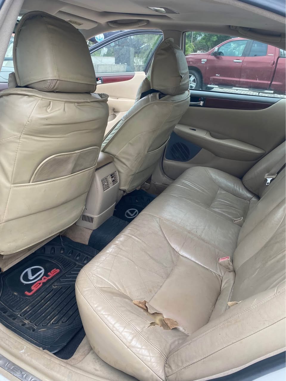 A picture of Lexus Es330