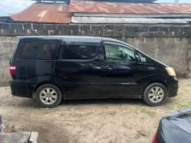 A picture of TOYOTA ALPHARD BEI 10m maongez CALL 0656989031