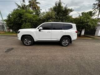 A picture of Car for sale price 340m call 0715100028