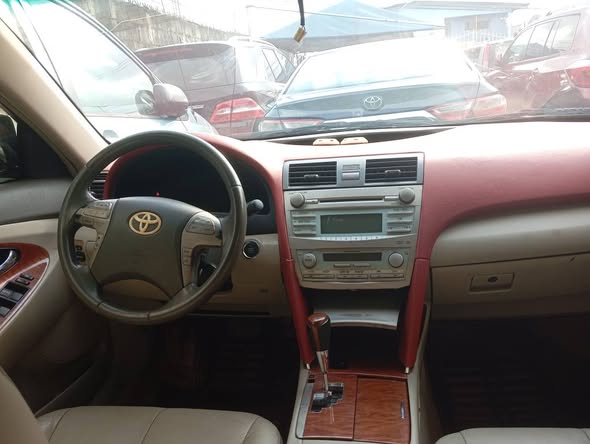A picture of Registered 2008 Toyota Camry V6 engine