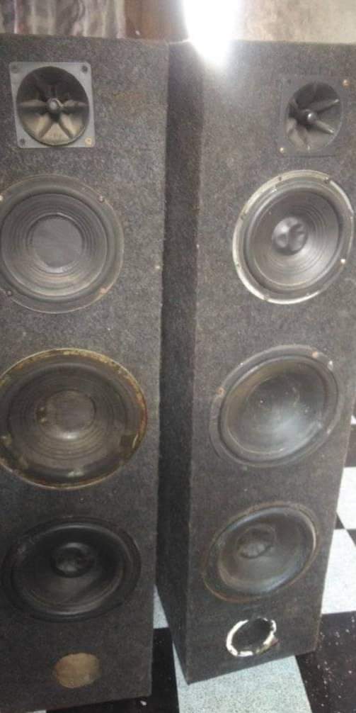 speakers