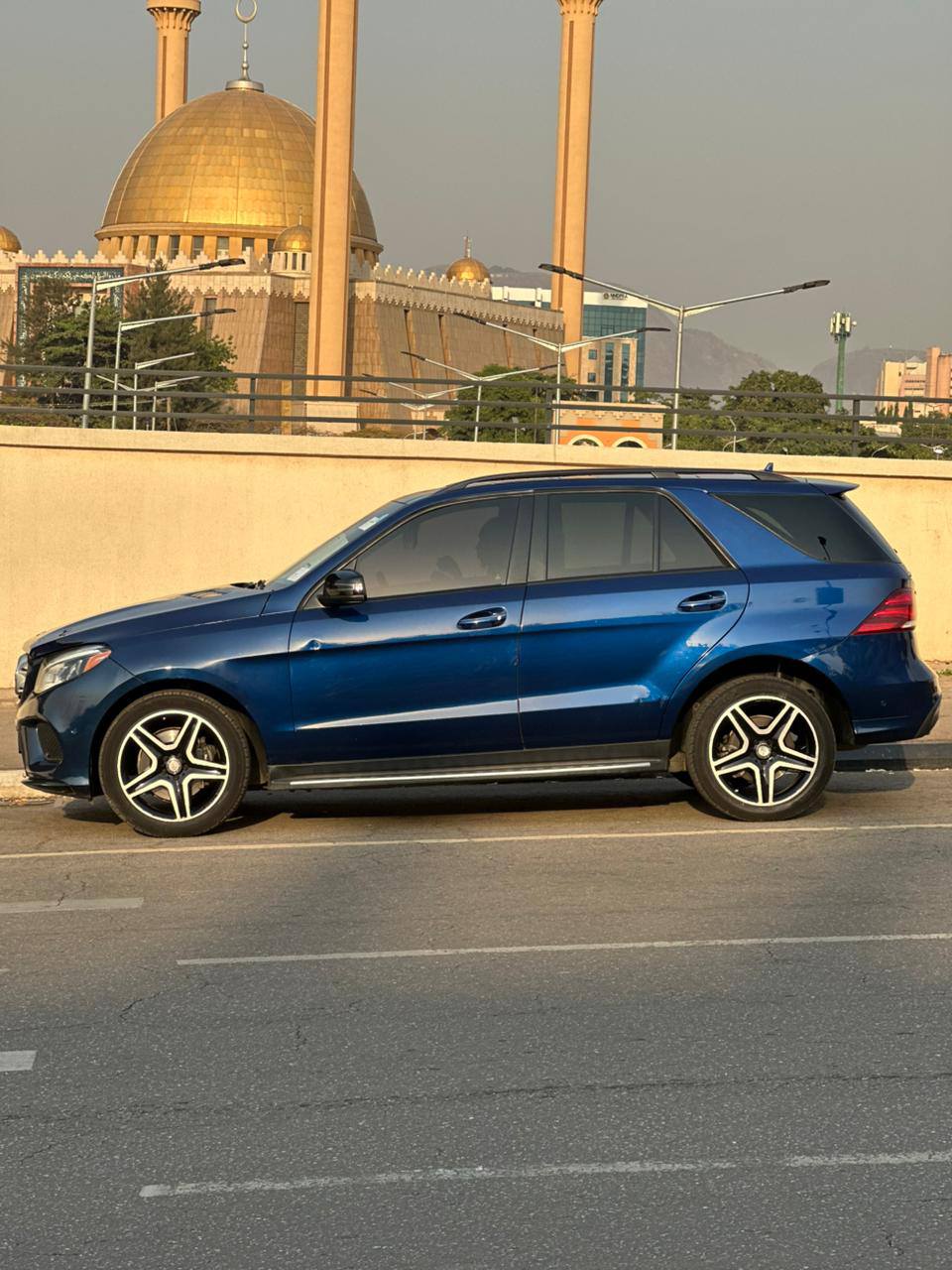 A picture of Extremely Clean MB GLE350 Toks Std Unregistered 2017 OCD Abuja
