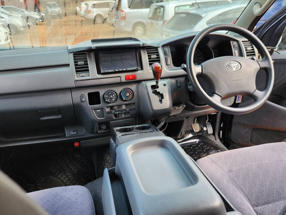 A picture of HIACE VAN DRONE 2011 MODEL FOR QICK SALE