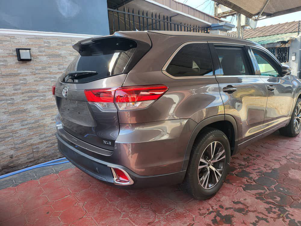 A picture of New Toyota Highlander 2016