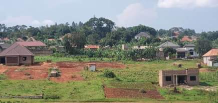 A picture of Plots along mityana road