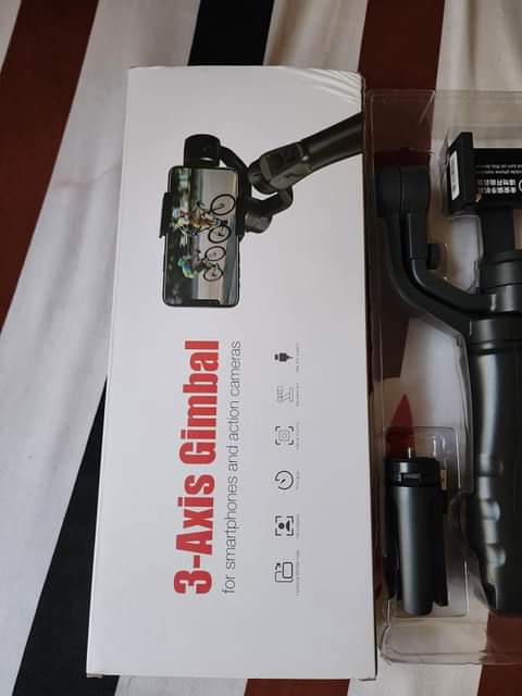 A picture of Gimbal Ya Smartphone