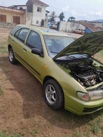 A picture of Almera car