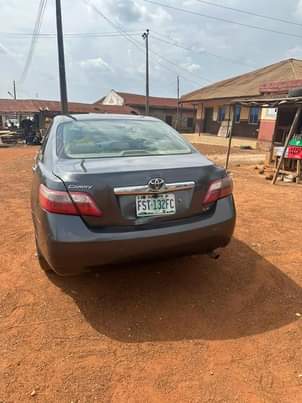 A picture of Camry 07