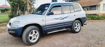 A picture of Toyota rav4 on salle at a price 9 7m its