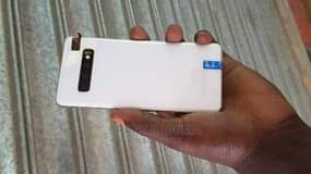 A picture of Samsung Galaxy S10 