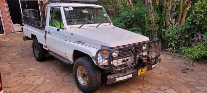 toyota land cruiser