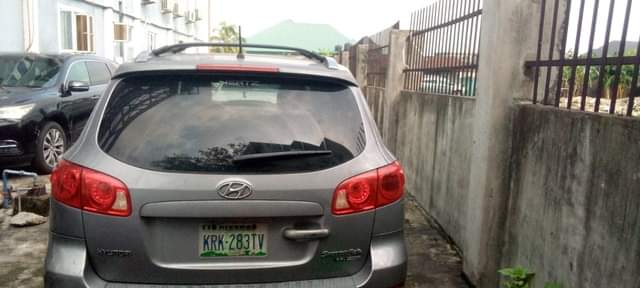 A picture of NEATLY USED HYUNDAI SANTAFE Absolutely nothing to fix Silent Engine