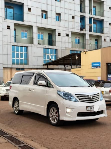 toyota alphard