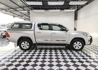 A picture of 2018 TOYOTA DOUBLE CAB