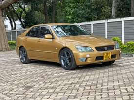 used toyota altezza