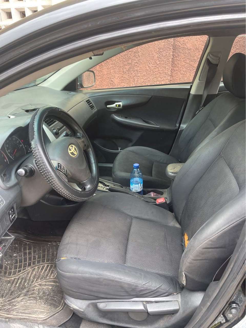 A picture of URGENT SALE 2010 Corolla 5.450m
