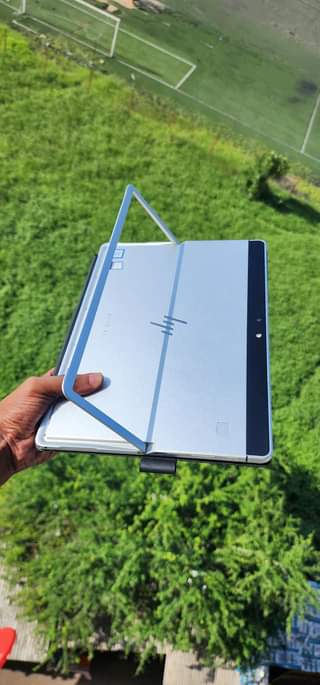 A picture of Hp elite X 1012 g2 Core i5 7Generation Touch screen