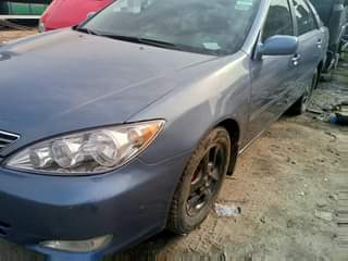 A picture of Toyota Camry 03