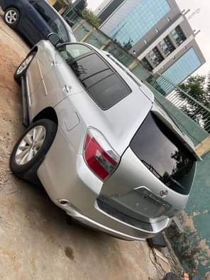 A picture of For sale Clean foreign used 2010 Highlander hybrid Everything working