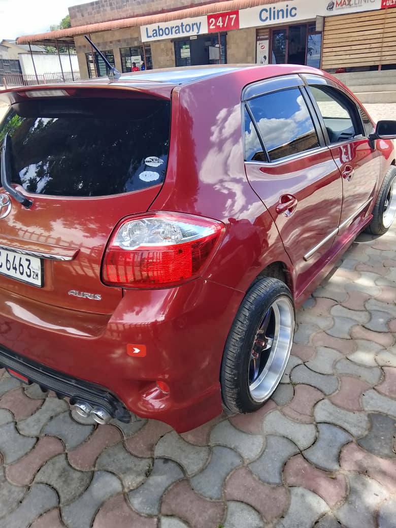 toyota auris