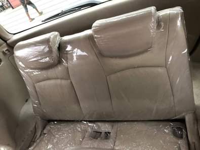 A picture of sharp Toyota Highlander 2006 model 3 seaters Super clean Factory
