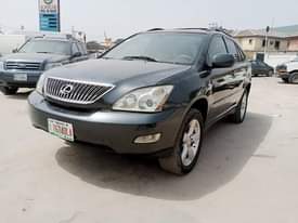 A picture of First body Lexus RX330