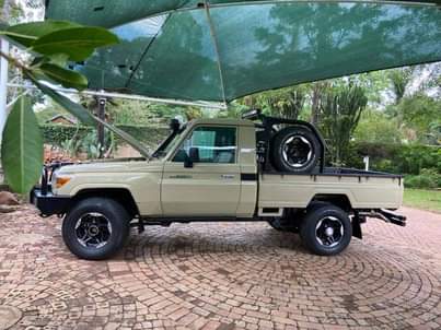 toyota land cruiser