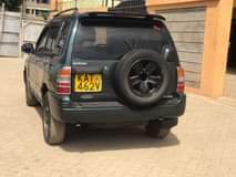 suzuki escudo