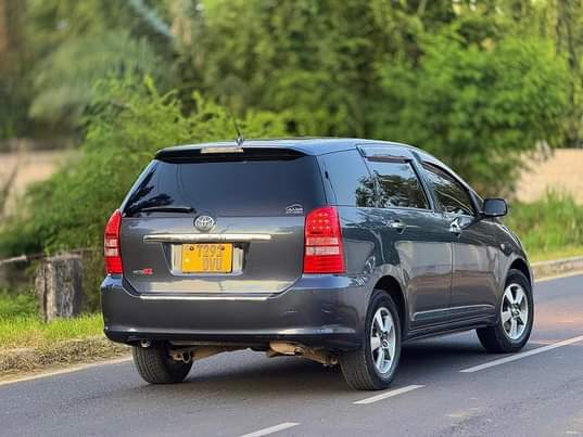 A picture of Toyota Wish