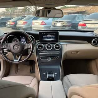 A picture of MERCEDES BENZ C300