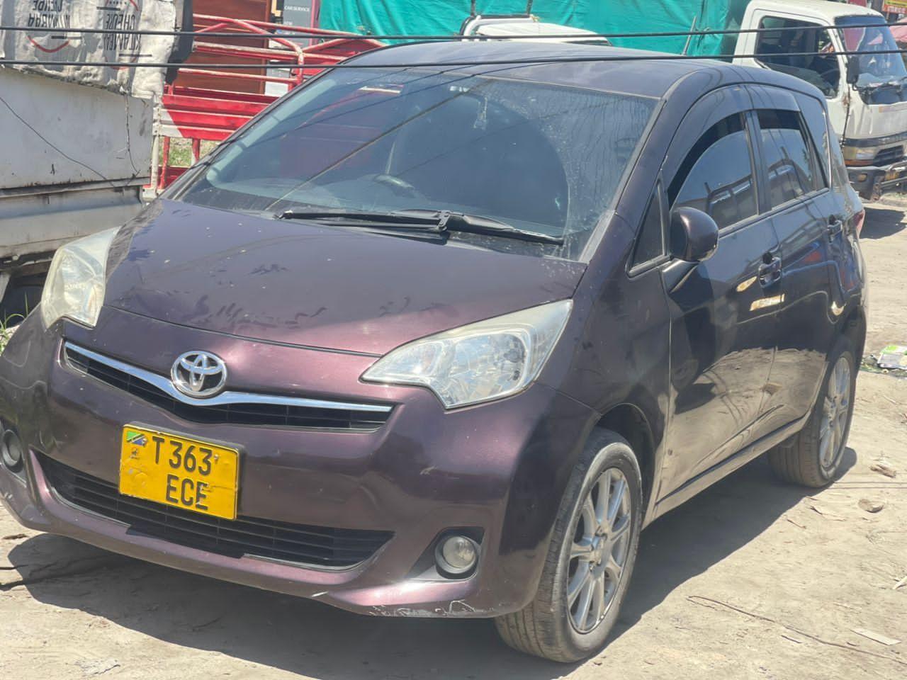 A picture of Toyota ractis for sale