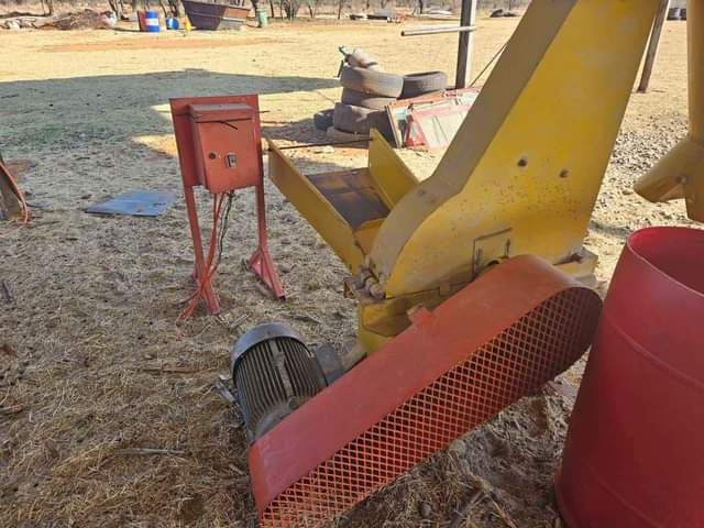 Land R.
