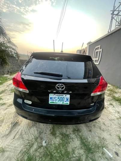 A picture of Toyota Venza 2013