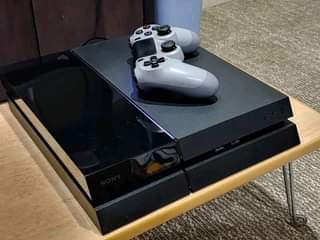 A picture of PS4