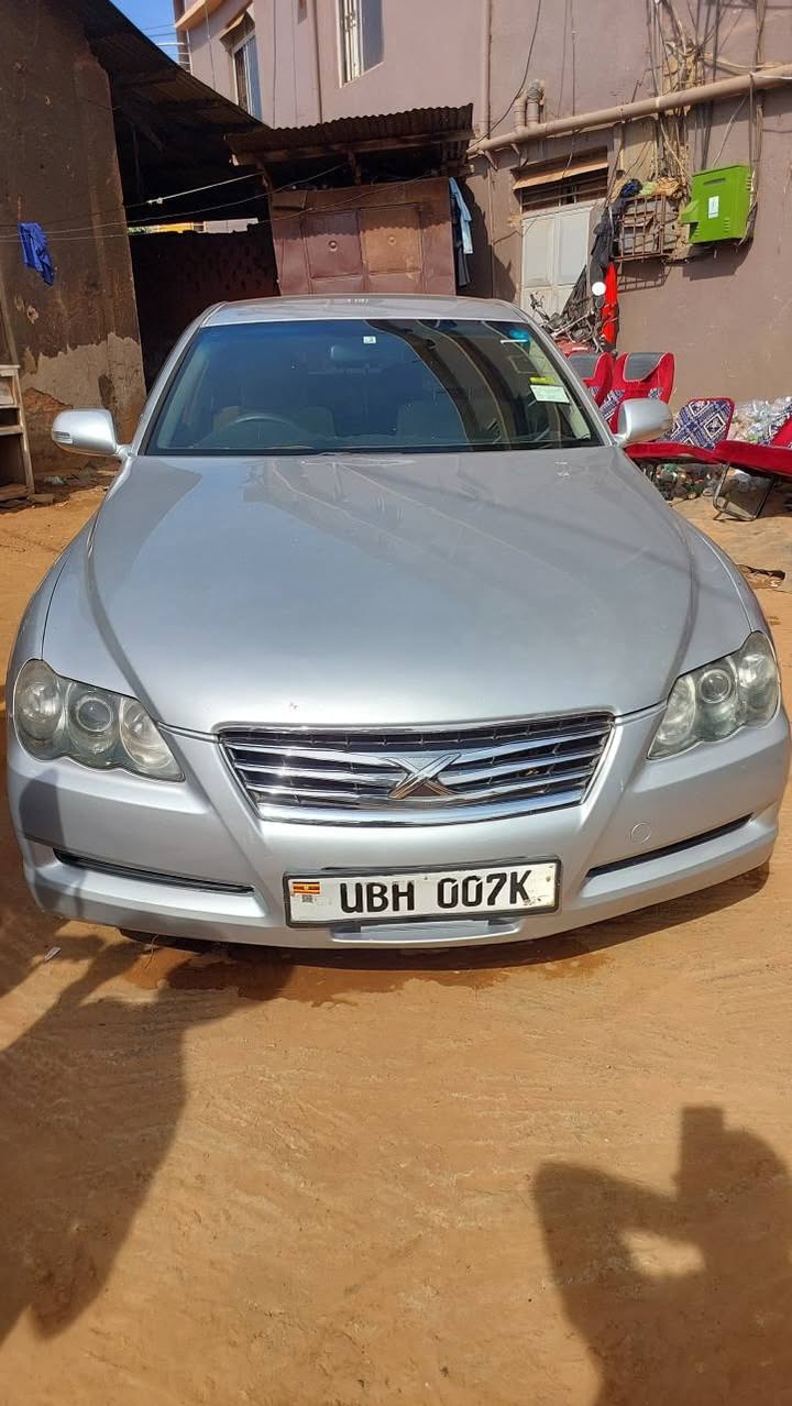 A picture of TOYOTA MARK X