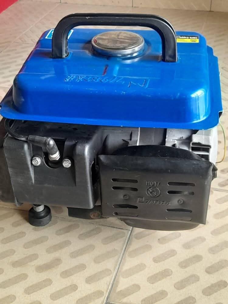 A picture of Generator one week used 75k slightly negotiable