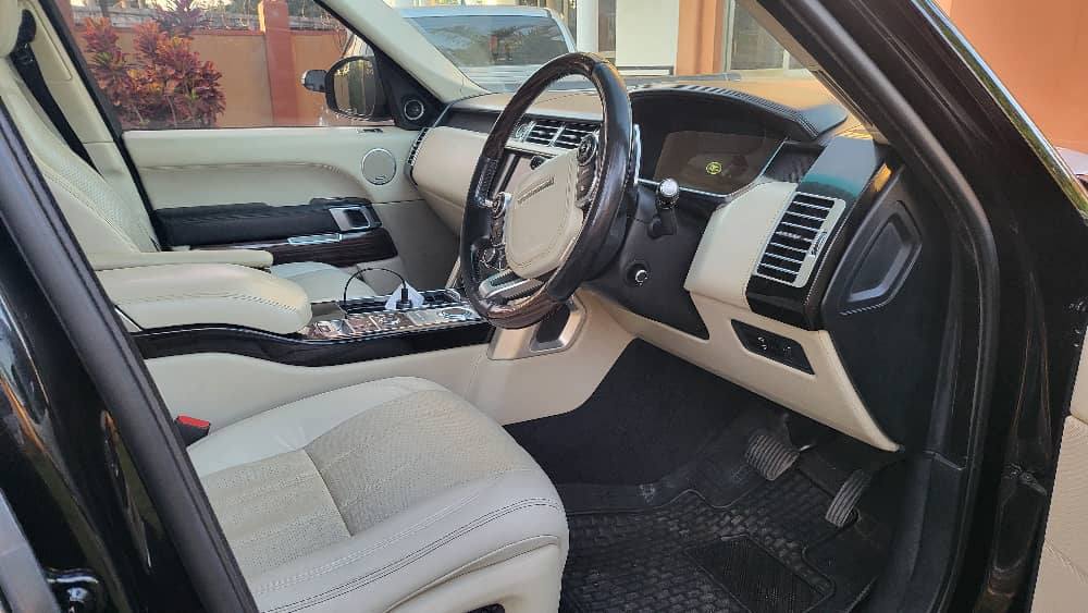 A picture of Range rover