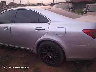 A picture of Lexus es350