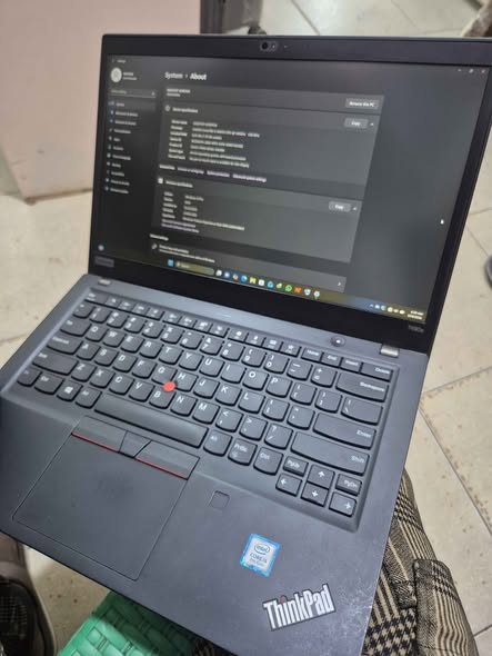 A picture of Lenovo thinkpad T490s
