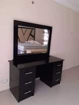 dressing table