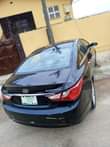 A picture of Hyundai sonata 2012