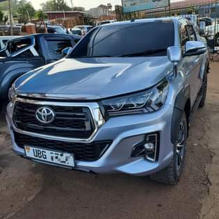 used toyota hilux