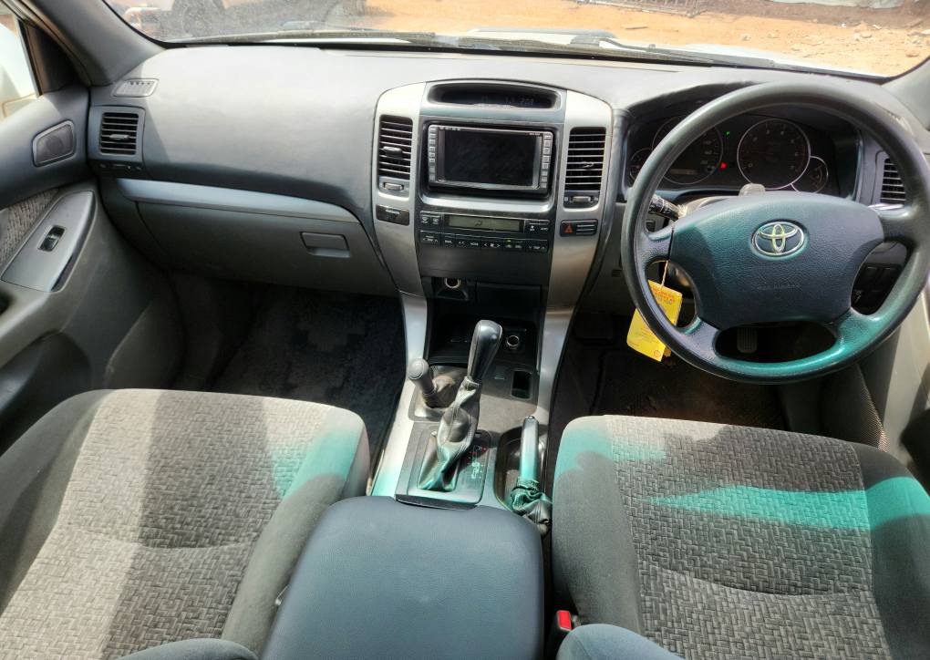 A picture of Prado TX Petrol 38m Call 0743795001 0726057699