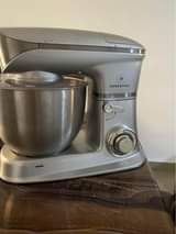 A picture of 7 5liters Cake Mixer In Good Condition Working Very Well