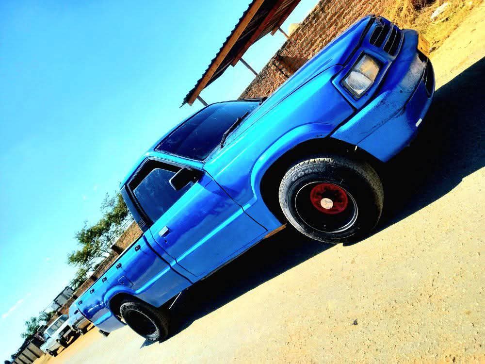 classifieds/cars mazda