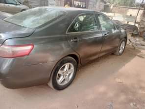 A picture of distress 2009 Toyota Camry Muscle with Excellent engine gear super