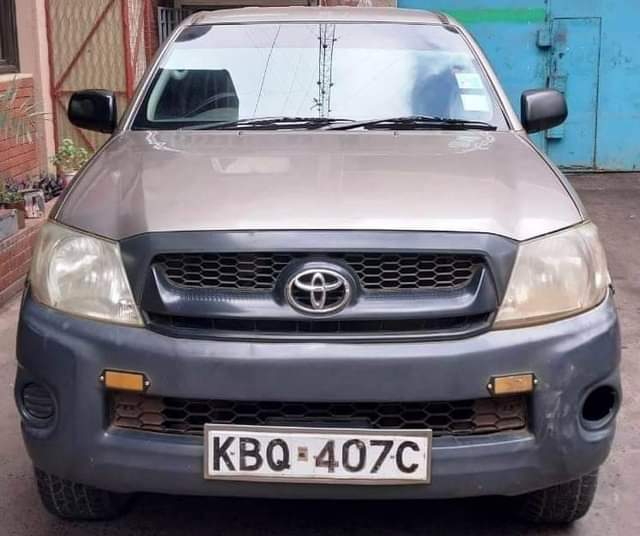 used toyota hilux